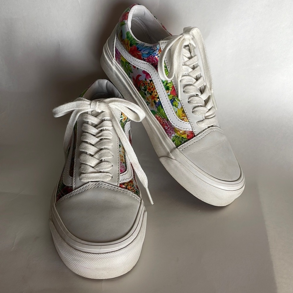 VANS•OLD SKOOL FLORAL METALLIC•WOMENS 8
